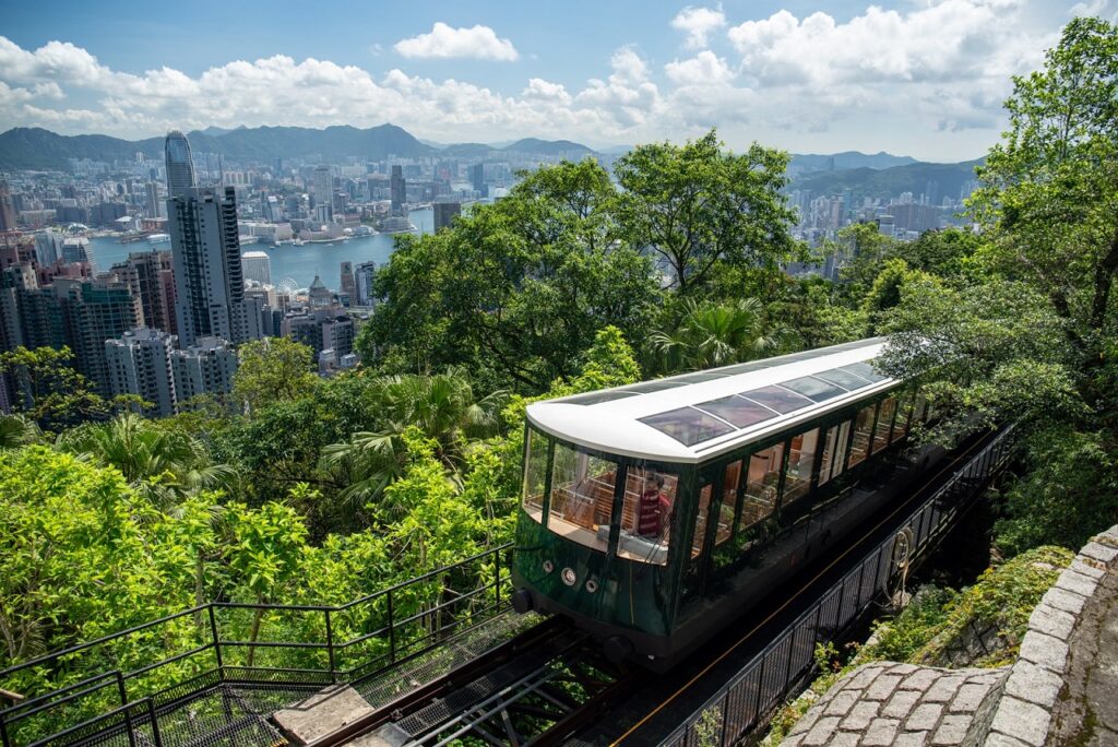 香港特色交通推薦-香港島景點-山頂纜車