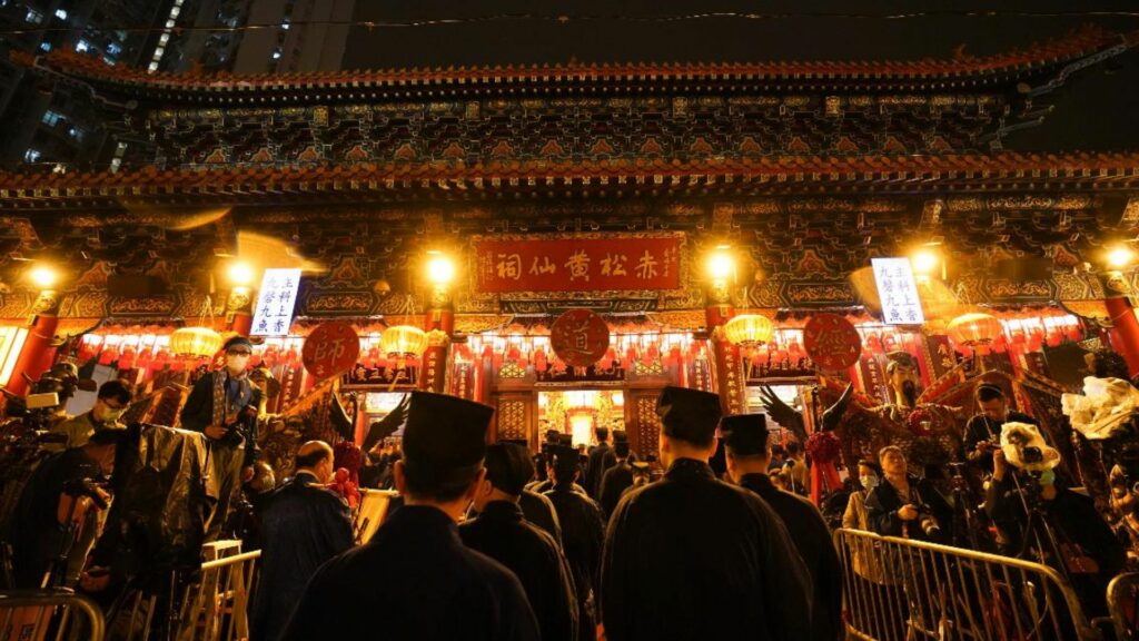Hong Kong Lunar New Year - Wong Tai Sin Temple - first stick of incense