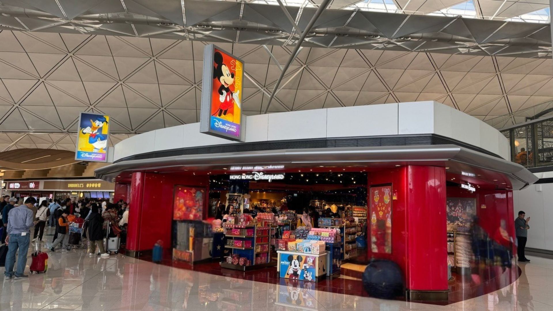 香港伴手禮推薦:香港機場迪士尼精品店